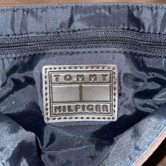 VINTAGE 90s/2000s Tommy Hilfiger Small Chocolate Brown Shoulder Bag - Picture 4 of 8